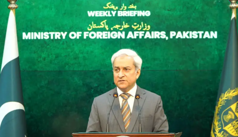 FO rejects claims CDF Munir visited Iran as US envoy