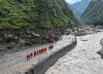 Nepal flood death toll reaches 579 as nearly 2,000 remain missing