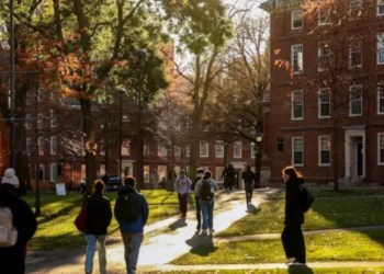 US Universities Urge International Students to Return Before New Immigration Rules Take Effect
