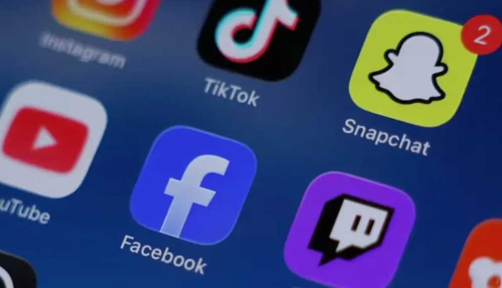 New Zealand introduces legislation to ban social media for under-16s