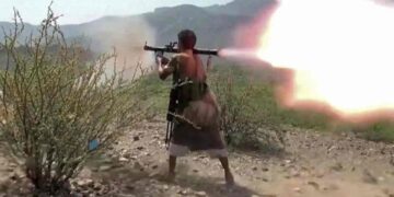Houthi Strikes Injure 73 in Saudi Arabia as Gulf Conflict Escalates; Pakistan Pledges Support to Riyadh