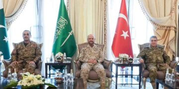 Pakistan, Türkiye and Saudi Military Chiefs Meet in Riyadh Under Makkah Defence Agreement