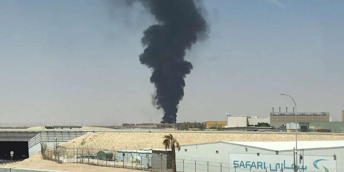 Explosions Reported in Riyadh as Houthis Claim Missile and Drone Attacks